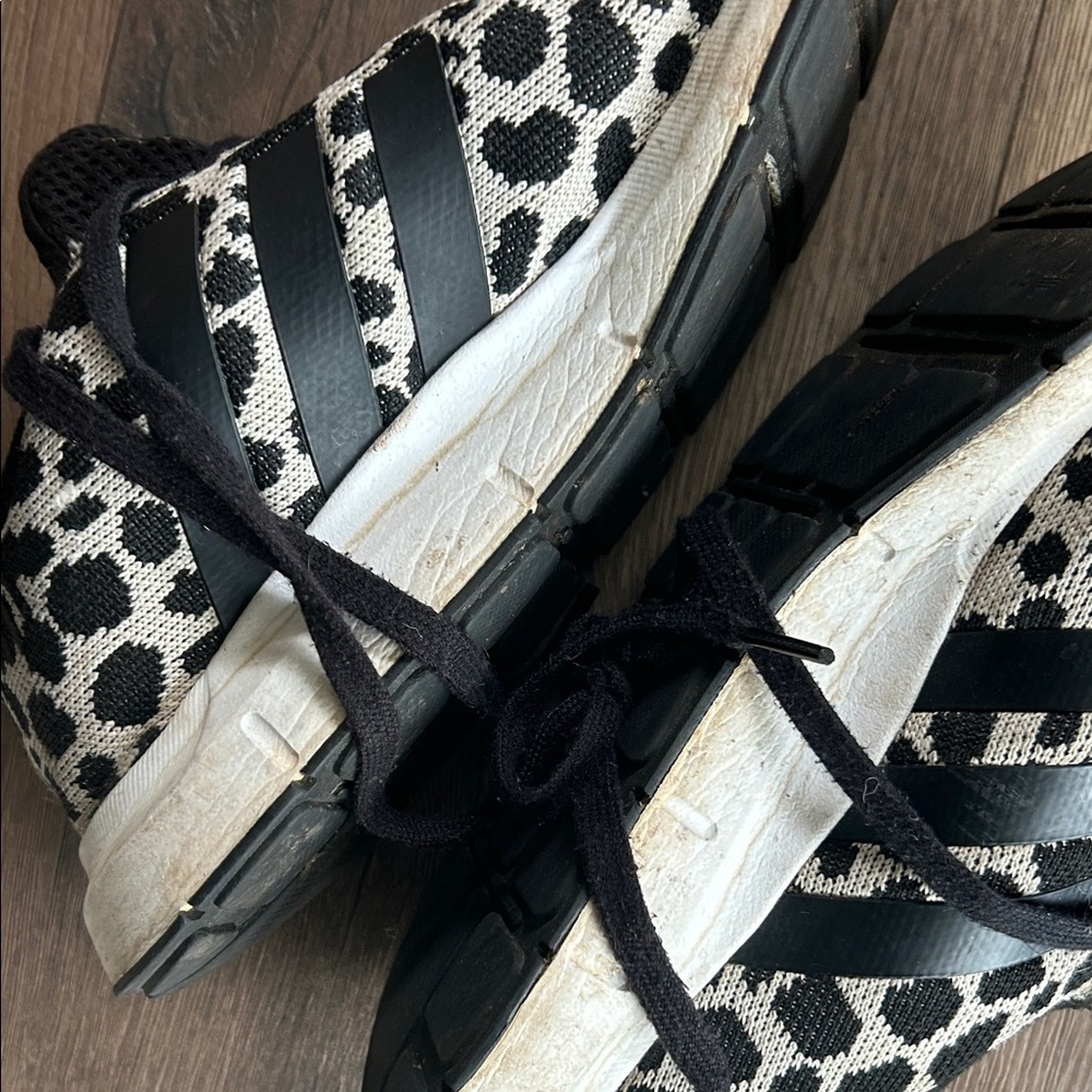 adidas Black & White Leopard Knit Sneakers ! 8.5 - Picture 4 of 9
